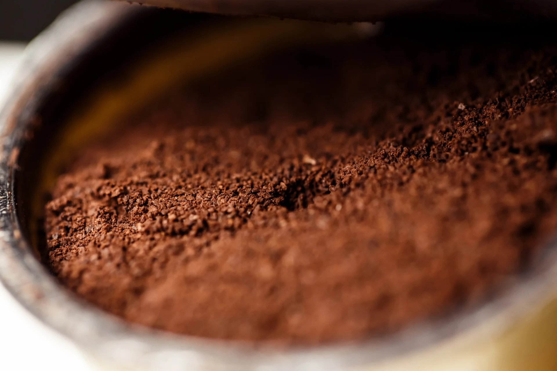 Anstatt es in den Müll zu werfen, legen Sie es in den Kühlschrank. Ihre Vergesslichkeit wird entschuldigt sein.