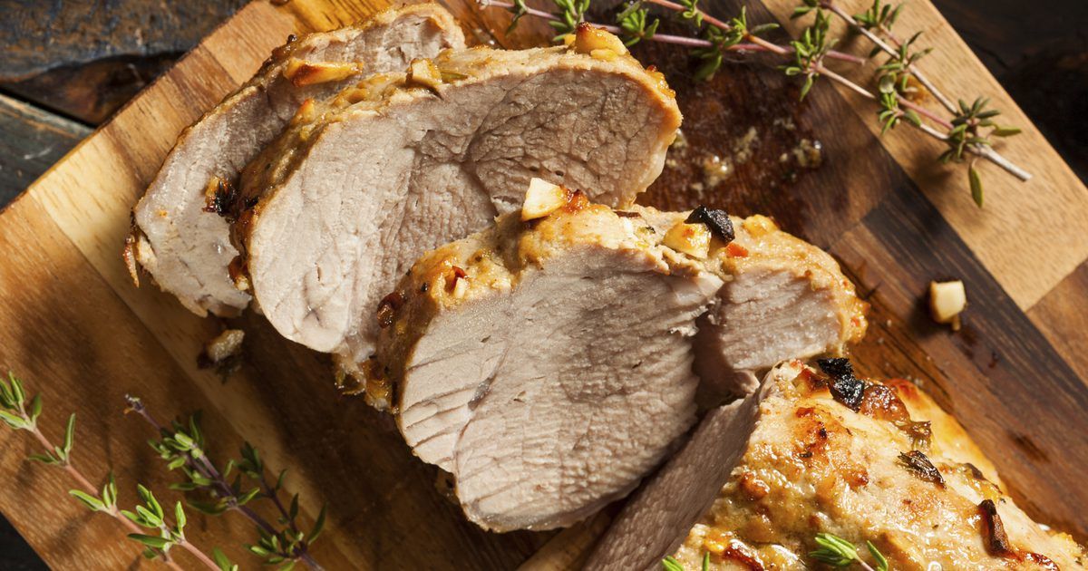 Mit einem einfachen Trick wird die Schweineschulter in 10 Minuten saftig. Es reicht nicht aus, sie einfach in kochendes Wasser zu werfen