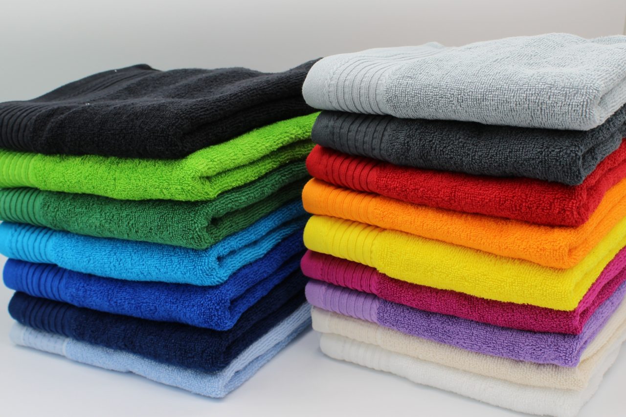 Unser unverzichtbarer Leitfaden für die Auswahl eines Handtuchs, das Ihrer Haut nicht schadet