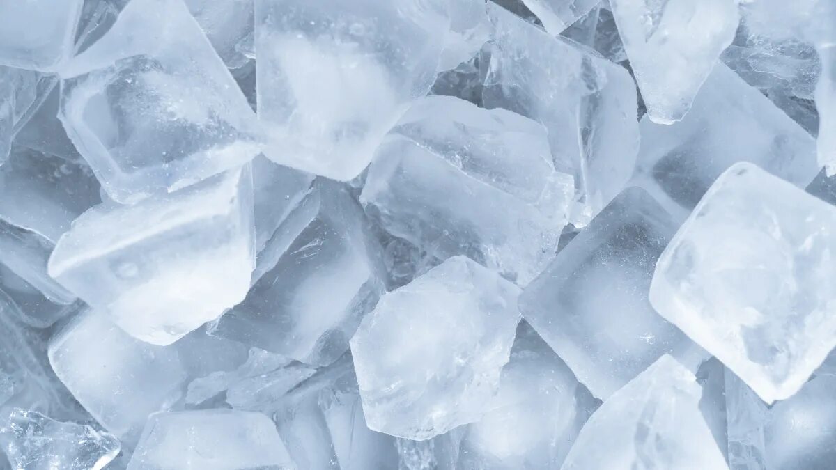 Mischen Sie Backpulver, Essig und Eiswürfel: Warum ist das empfehlenswert und wozu dient es in der Küche?